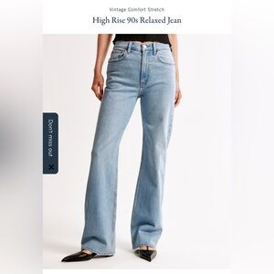 Abercrombie & Fitch High Rise 90s Relaxed Jeans - Light Blue